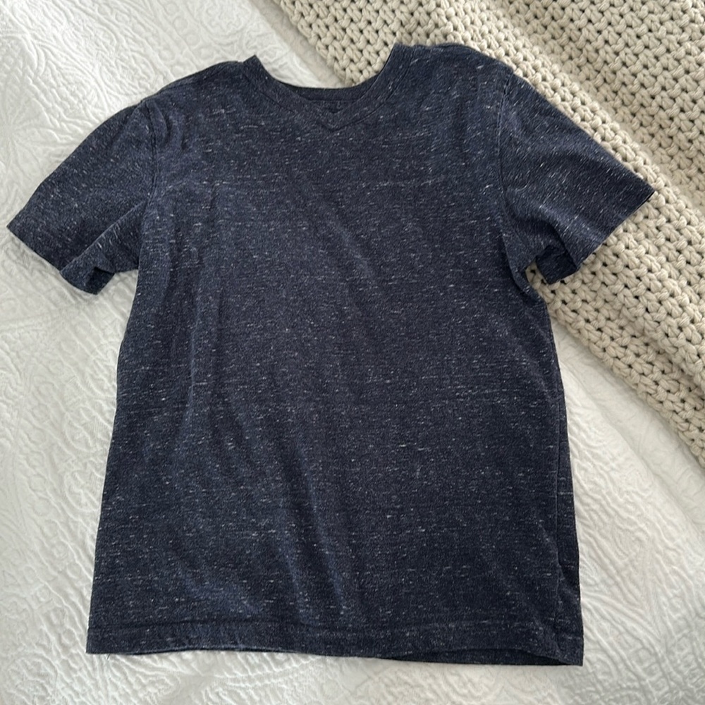 Boys cat and jack tee Small 6/7